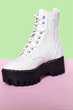 Echo Club House As If Platform Tie Up Boots - White