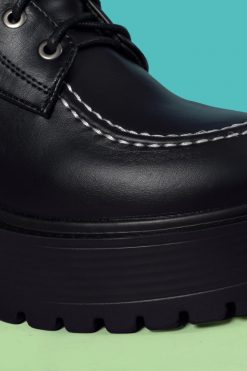 Echo Club House Settle The Score Stitched Contrast Platform Boots