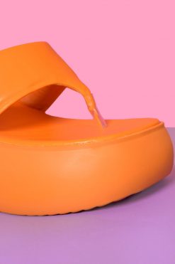 Echo Club House Shoes Island In The Sun Platform Thong Sandals - Tangerine