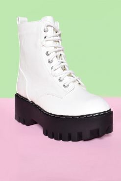 Echo Club House As If Platform Tie Up Boots - White
