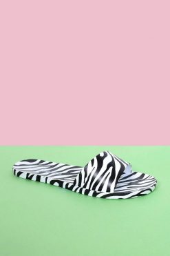 Echo Club House Getting Wyld Jelly Slides